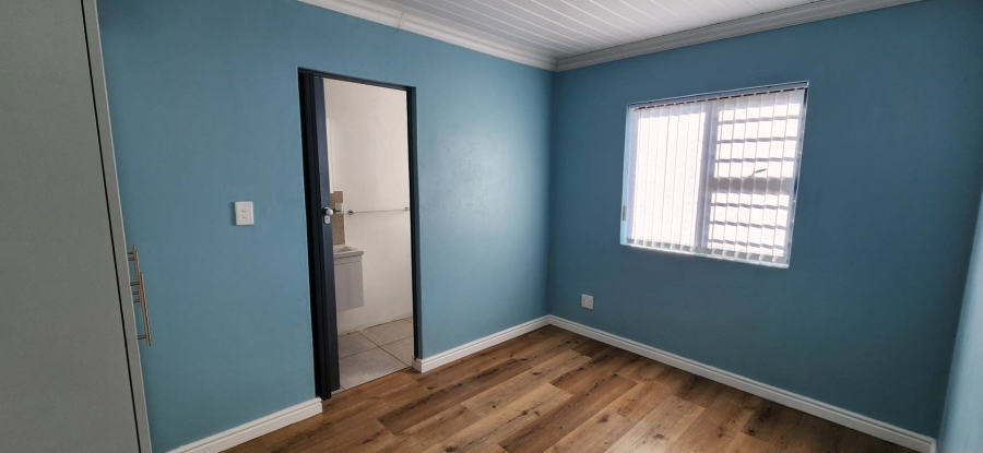 To Let 1 Bedroom Property for Rent in Klipkop Western Cape